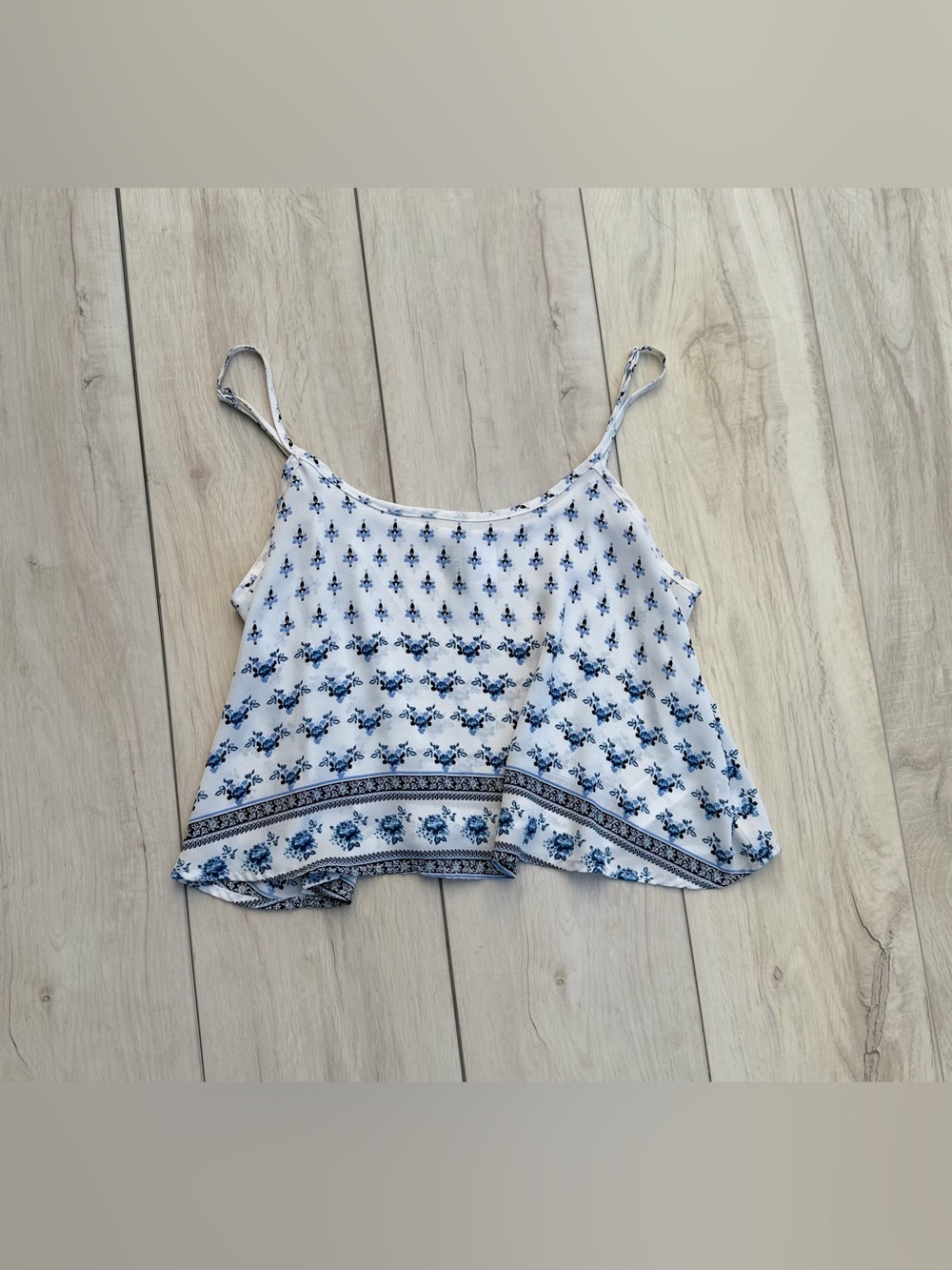 Divided White & Blue Floral Lightweight Semi Sheer Spaghetti Strap Camisole XS